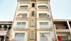Exterior detail - Hotel SS Plaza (Mayapur)