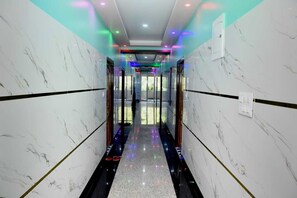 Interior - Hotel SS Plaza (Mayapur)