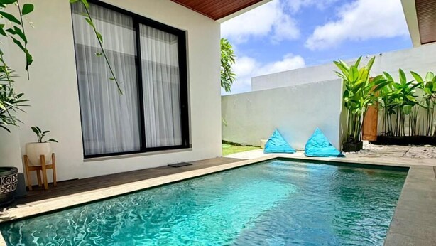 Outdoor pool - Villa Indah (Ungasan)