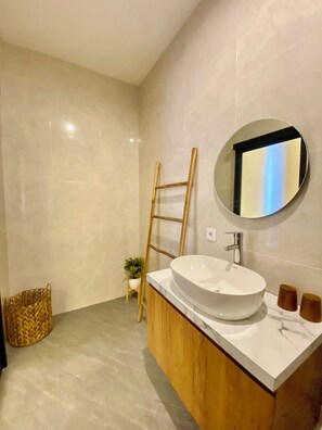 Bathroom - Villa Indah (Ungasan)