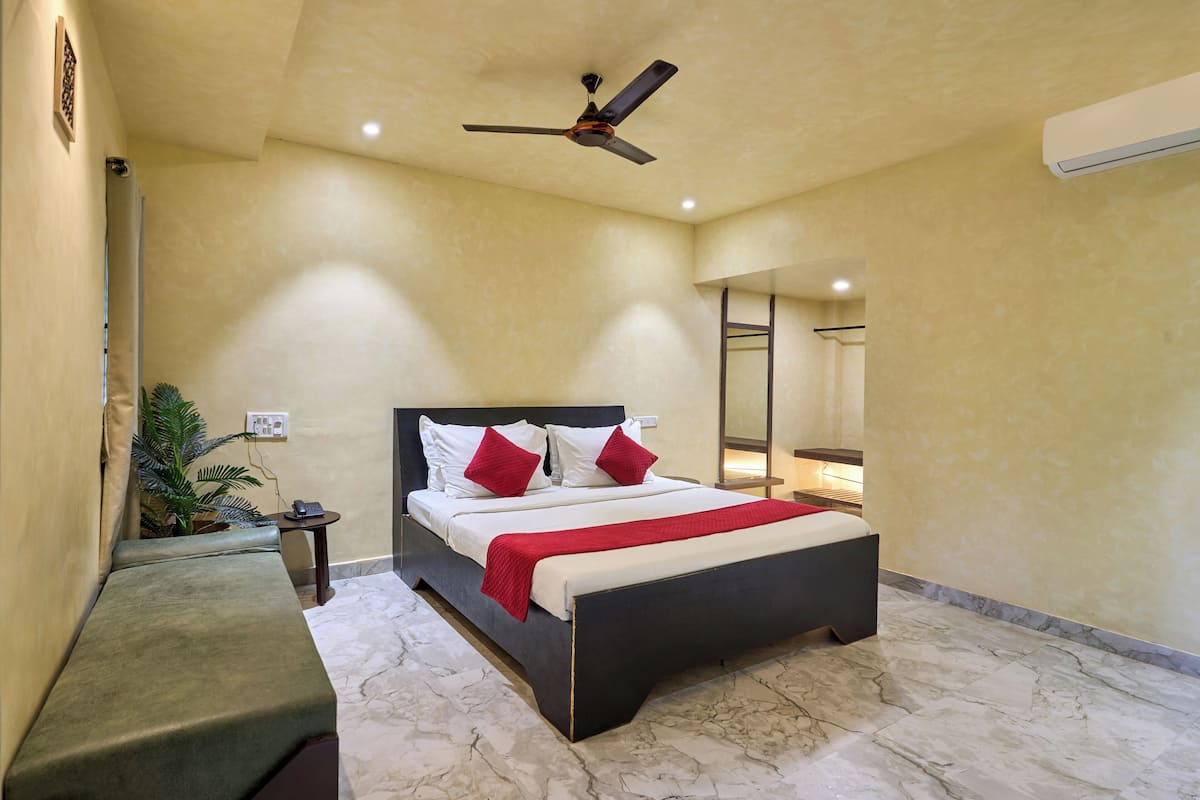 Deluxe Double Room, Garden View | Desk, WiFi (free)