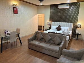 Luxury Suite, Pool View | Desk, free WiFi - Elim Resorts (Bengaluru)