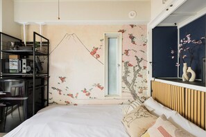 Iron/ironing board, WiFi, bed sheets - Japanese Modern Sakura Room｜6 min. from Mejiro, 9 min. from Ikebukuro/ Urban lodging with a view of Fuji and trains (Toshima City)