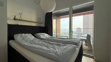 Iron/ironing board, travel crib, free WiFi, wheelchair access