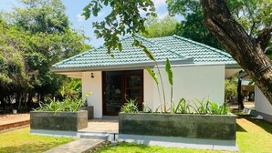 Exterior - vainika wild (dambulla, matale)