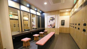 Signature Shared Dormitory, Mixed Dorm, Non Smoking, Air conditioning | Spa - ACE Hostel  (Hanoi)