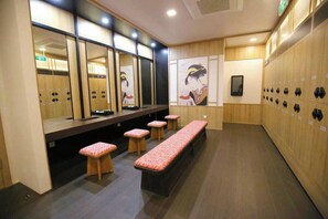 Double Room Single Use, Multiple Beds, Non Smoking, Air conditioning | Spa - ACE Hostel (Hoan Kiem)