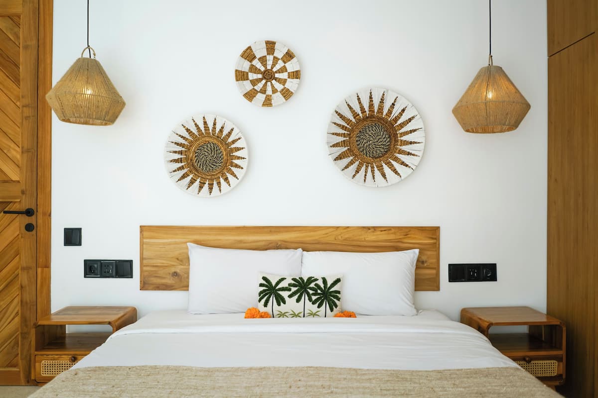 Vila luxo, sacada, vista para o pátio | Ferros/tábuas de passar roupa, Wi-Fi de cortesia