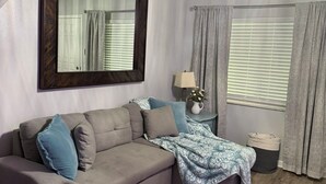 Living area - Stay Where You Play at Paradise Lakes! Sleeps up to 4! (Lutz)