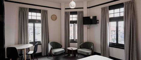 1 bedroom, iron/ironing board, WiFi