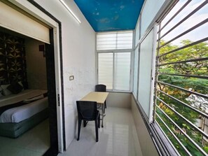 Deluxe Double Room | Dining - The Platinum saltlake (Kolkata)