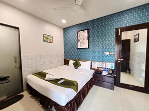 Deluxe Double Room | Free WiFi - The Platinum saltlake (Kolkata)