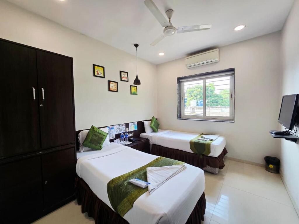 Deluxe Double Room, Balcony, City View | Free WiFi
