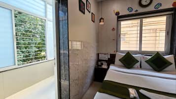 Deluxe Double Room, Balcony, City View | Free WiFi