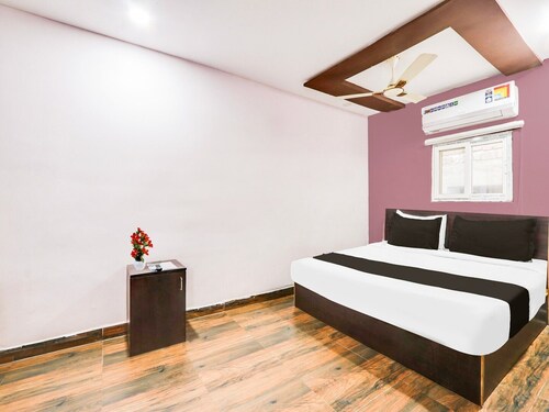 Collection O Hanamkonda Near NIT