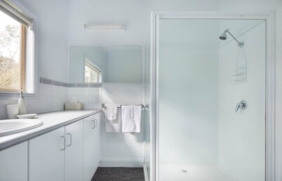 Secluded Grampians Cottage with Mountain Views & Wildlife