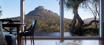 Secluded Grampians Cottage with Mountain Views & Wildlife