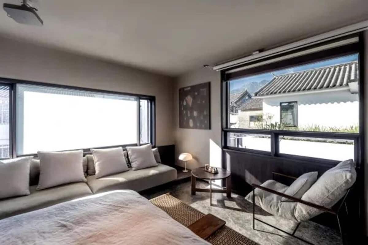 Superior-Doppelzimmer, Balkon, Bergblick | Daunenbettdecken, Minibar, Schreibtisch, Verdunkelungsvorhänge