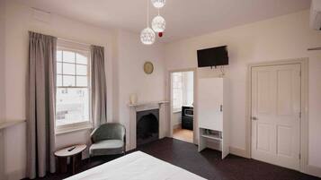 1 bedroom, iron/ironing board, WiFi