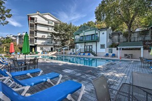 Pool - ‘Harbour Horizon’ Gem: 1 MM Main Channel, 2 Pools (Lake Ozark)