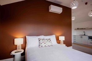 2 habitaciones, tabla de planchar con plancha y wifi 