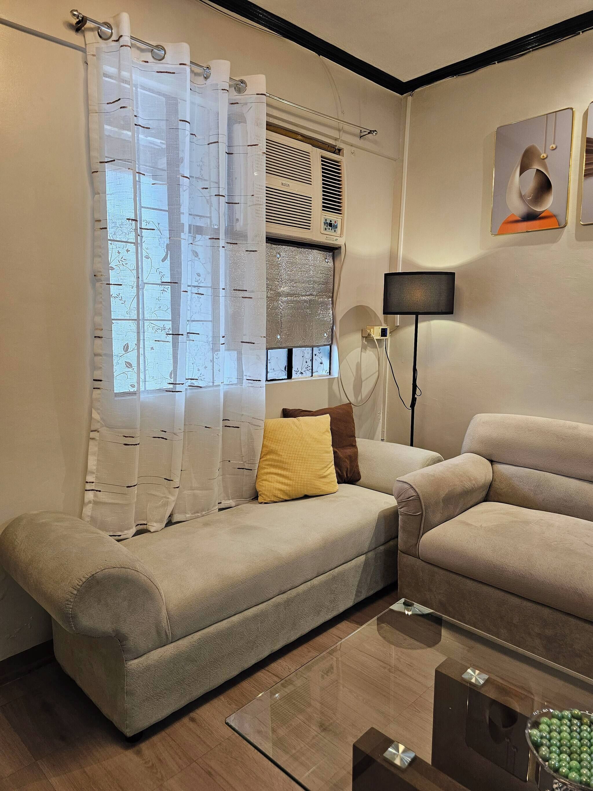 House, 1 Bedroom | Living room