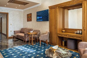 Luxury Suite, Balcony, City View | Living area - Aivazovsky (Gyumri)