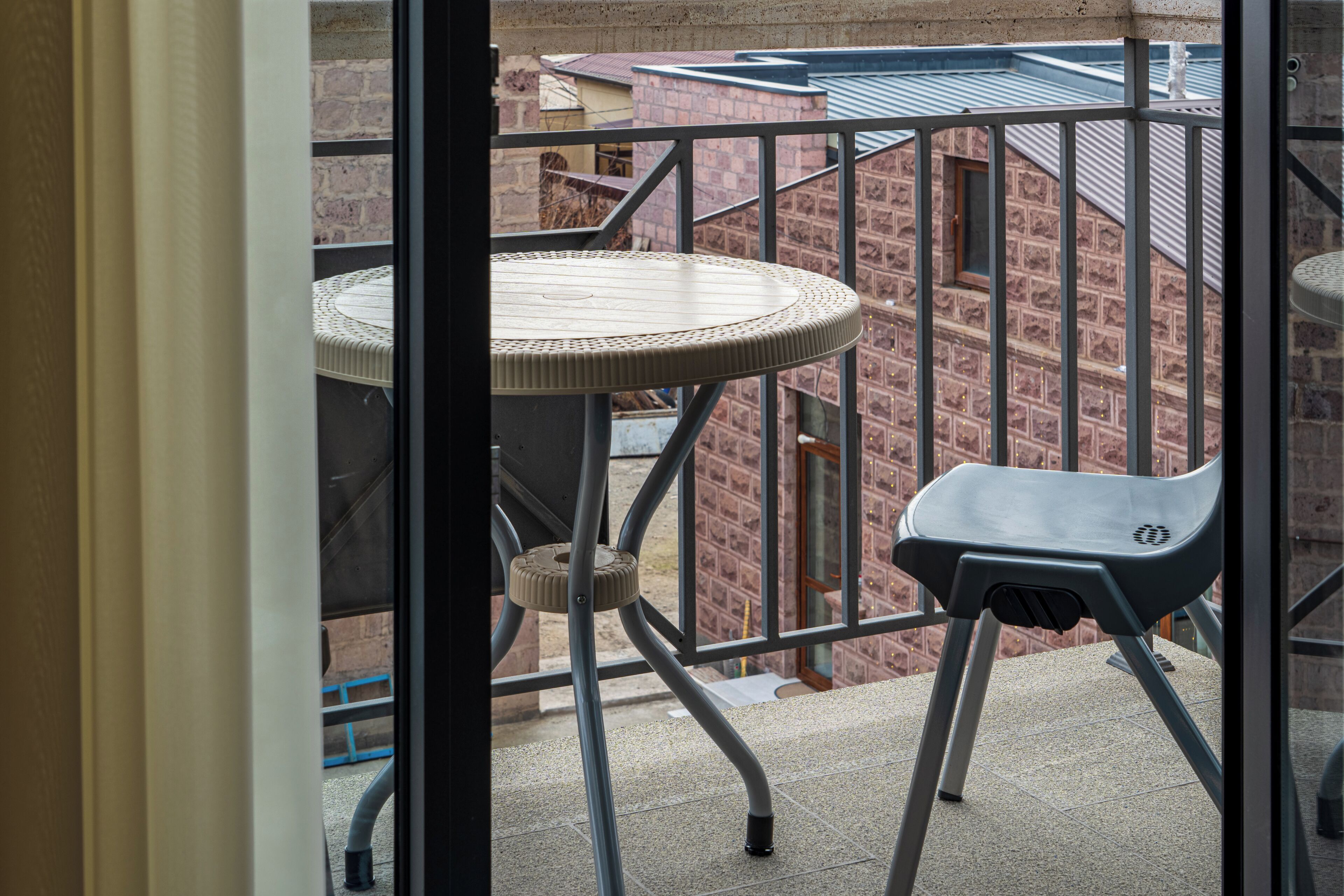 Standard-Zweibettzimmer, Balkon, Stadtblick | Innenbereich