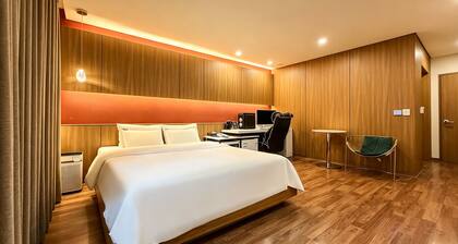 M Place Hotel Guwol-dong