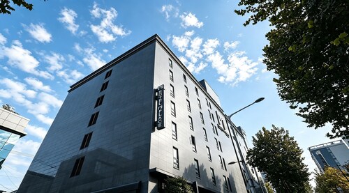 M Place Hotel Guwol-dong