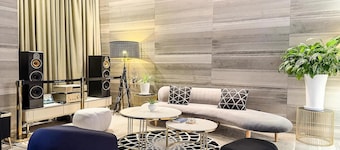 M Place Hotel Guwol-dong