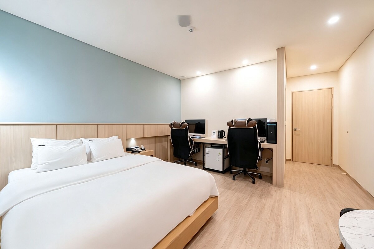 Ropa de cama de alta calidad, cubrecamas, wifi gratis y ropa de cama 