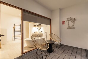 Deluxe Villa, Balcony, Pool View | Bathroom | Rainfall showerhead, hair dryer, towels, soap - Villa Sora by Alfred in Bali (Seminyak)