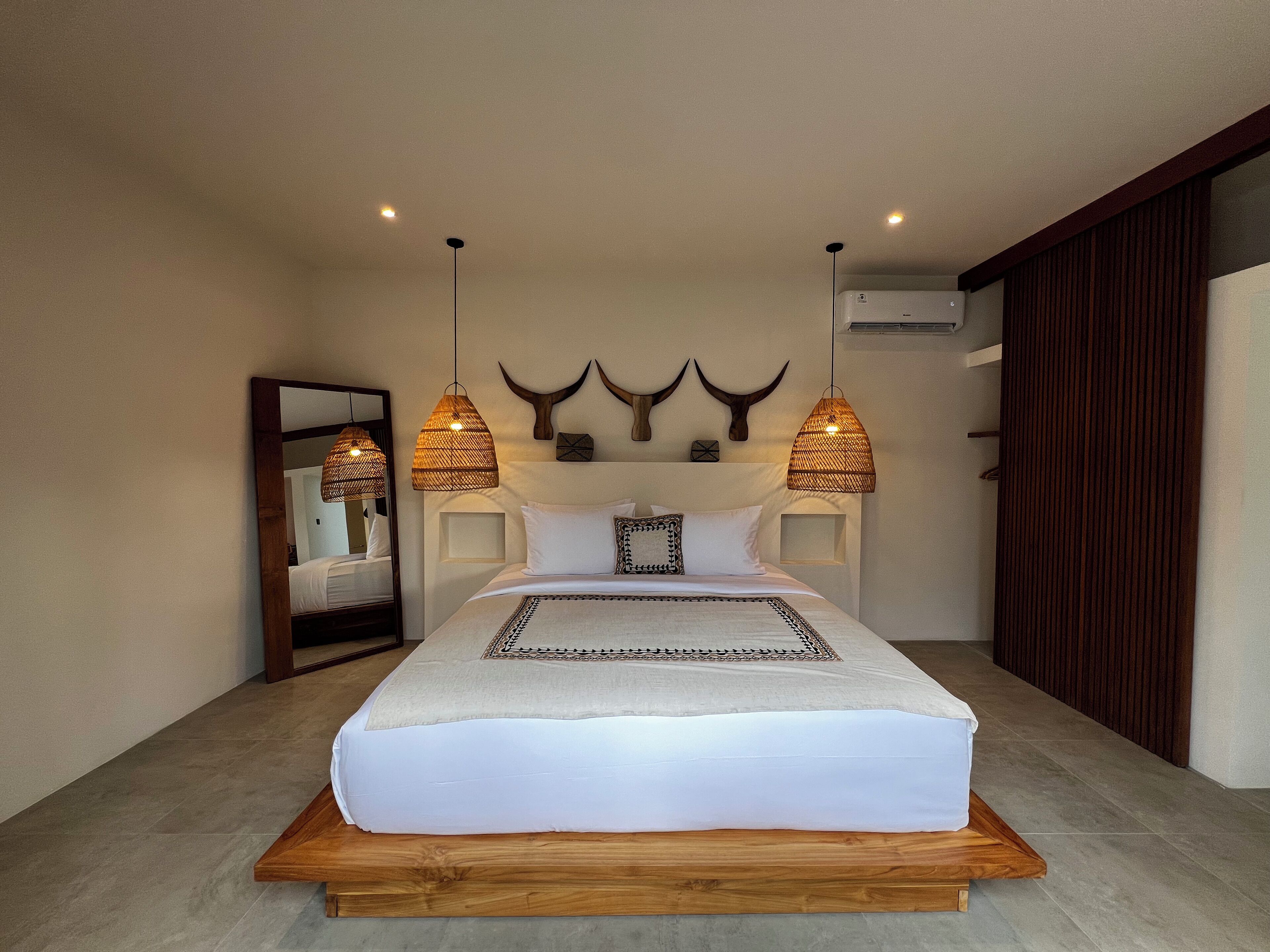 خزنة داخل الغرفة وواي فاي مجانًا وملاءات أسرّة