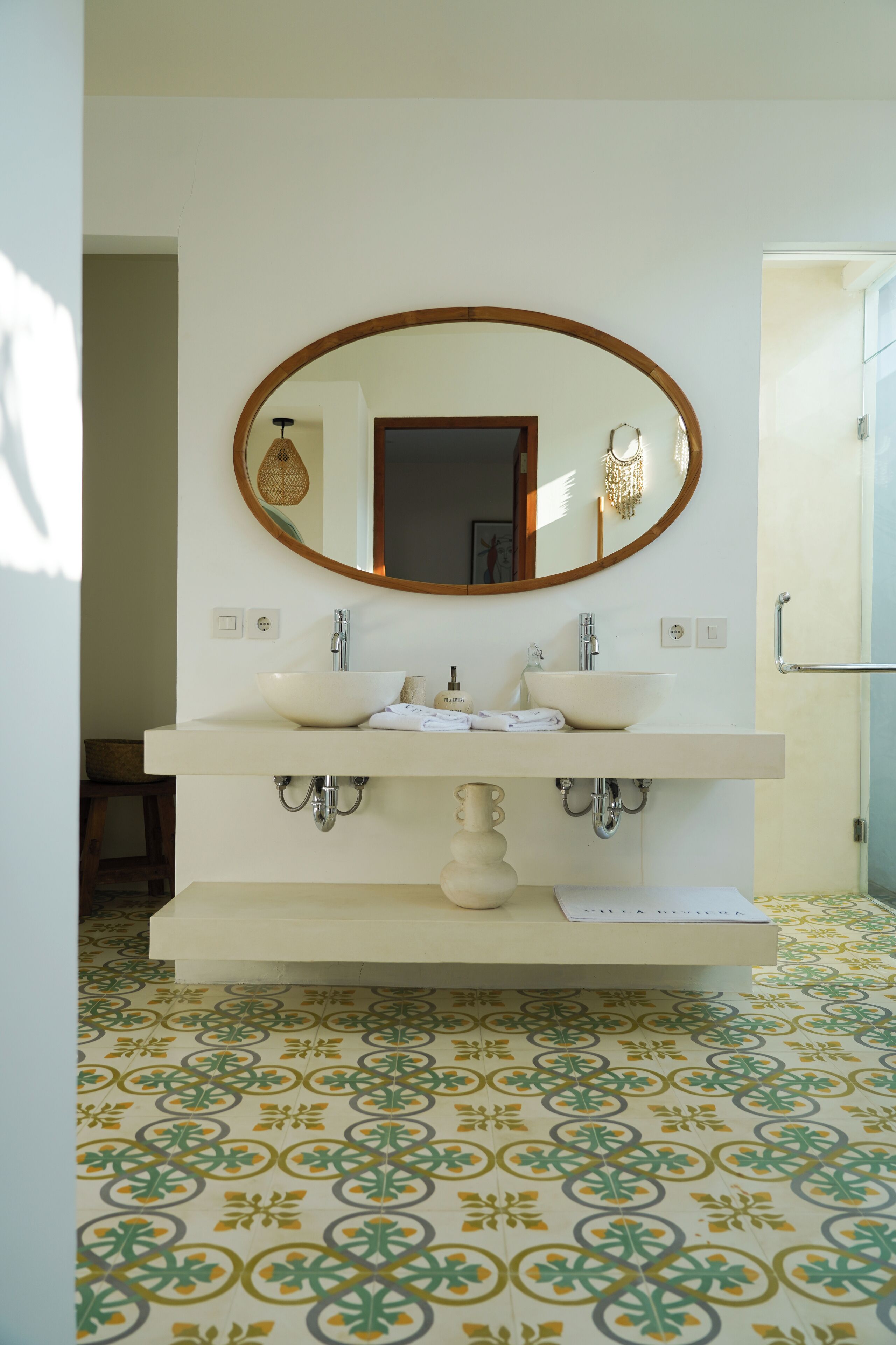 Biệt thự Deluxe, ban công, quang cảnh hồ bơi | Phòng tắm | Khăn tắm 