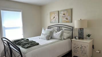 4 habitaciones, escritorio, tabla de planchar con plancha y wifi gratis