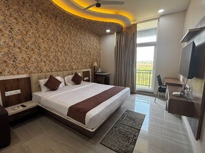 Standard Room | Desk, free WiFi - Surendra Landmark By Spree (Bhopal)