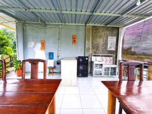 Khu ẩm thực ngoài trời