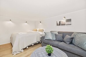 Bügeleisen/Bügelbrett, WLAN, Bettwäsche