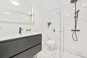Hair dryer, towels