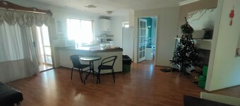 Enjoyable 1-bedroom villa with AC in charming Heathridge