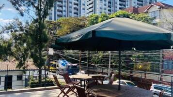 Apartamento, 2 quartos, para fumantes, piscina particular | Fachada