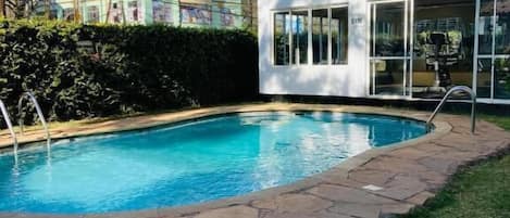 Appartement, 2 chambres, fumeur, piscine privée | Piscine | Piscine extérieure