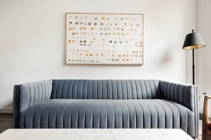 TV, stereo - Blueground | Near North Side, rooftop, nr Riverwalk (Chicago)