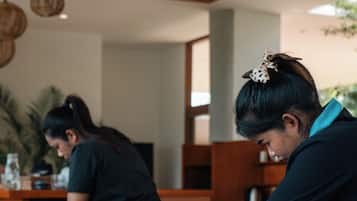 Massage tại phòng