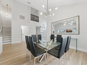 Dining - Family-Friendly 5-Bedroom Pool & Waterfront Sanctuary in Kissimmee. (Kissimmee)