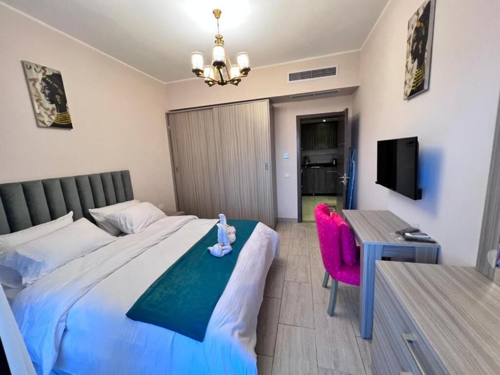 Geluiddichte muren, een strijkplank/strijkijzer