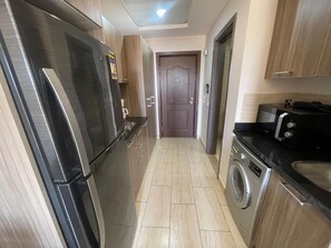 Senior-studiolejlighed - balkon - byudsigt | Privat køkken