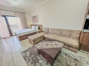 Family Studio, Balcony, City View | Private kitchen - Al Dau Heights Apartments (Hurghada)