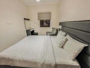 Lejlighed - balkon - byudsigt | Lydisolering, strygejern/strygebræt